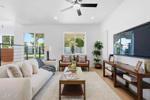 Living - 3713 E Taro Ln, Phoenix, AZ 85050 photo 2 of 3