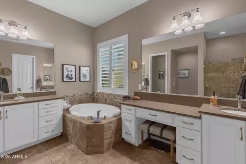 Bath - 11116 E Travertine Ave, Mesa, AZ 85212 photo 2 of 11