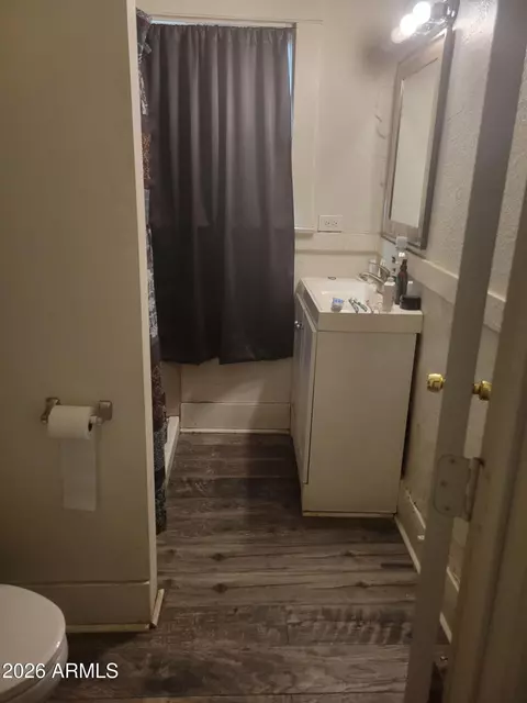 Bath - 324 N 18th Ave, Phoenix, AZ 85007 photo 1 of 1