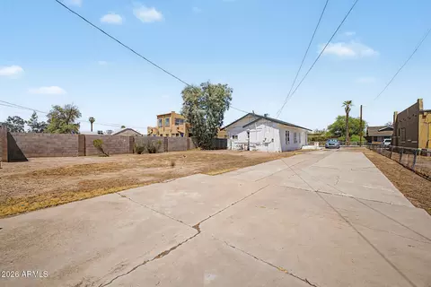 Exterior - 324 N 18th Ave, Phoenix, AZ 85007 photo 4 of 8