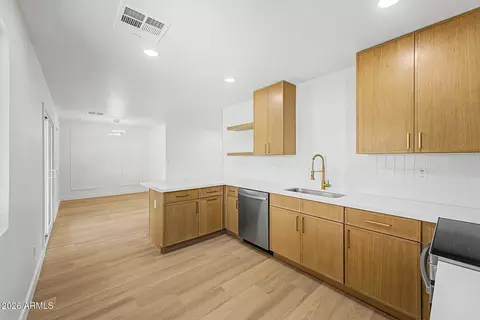 1818 W Morten Ave, Phoenix, AZ 85021 photo 13