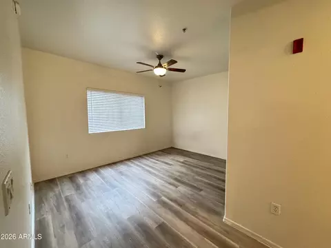 Living - 920 E Devonshire Ave #2012, Phoenix, AZ 85014 photo 3 of 3