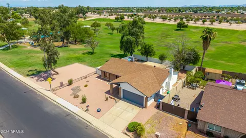 View/Area - 2217 E Holmes Ave, Mesa, AZ 85204 photo 3 of 16