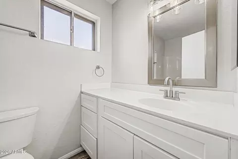 Bath - 2217 E Holmes Ave, Mesa, AZ 85204 photo 2 of 3