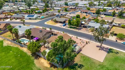 View/Area - 2217 E Holmes Ave, Mesa, AZ 85204 photo 10 of 16
