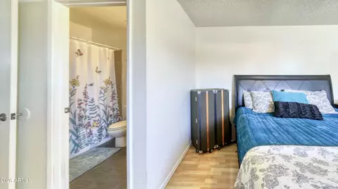 Bedroom - 253 E Beck Ln, Phoenix, AZ 85022 photo 3 of 5