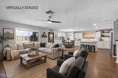 22455 N Davis Way, Maricopa, AZ 85138