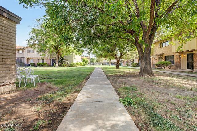 4310 W Ocotillo Rd, Glendale, AZ 85301