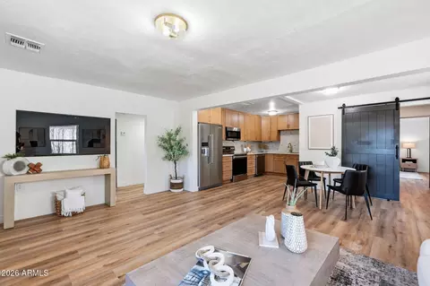 1006 E Weldon Ave, Phoenix, AZ 85014 photo 9