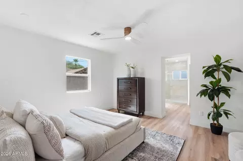 1006 E Weldon Ave, Phoenix, AZ 85014 photo 12