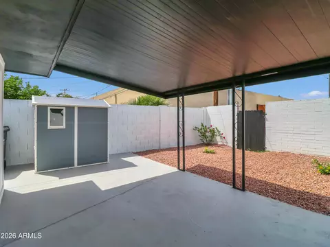 Exterior - 6036 N 8th St, Phoenix, AZ 85014 photo 5 of 6