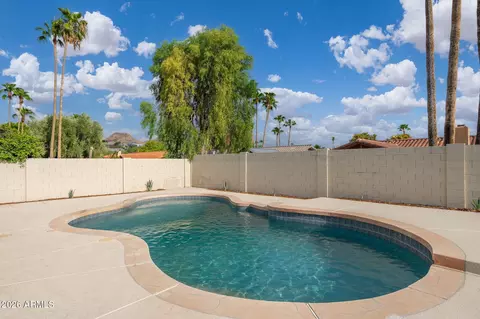 Exterior - 417 E Marconi Ave, Phoenix, AZ 85022 photo 9 of 12