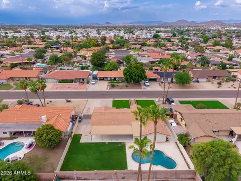 View/Area - 417 E Marconi Ave, Phoenix, AZ 85022 photo 4 of 16