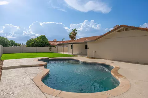 Exterior - 417 E Marconi Ave, Phoenix, AZ 85022 photo 11 of 12