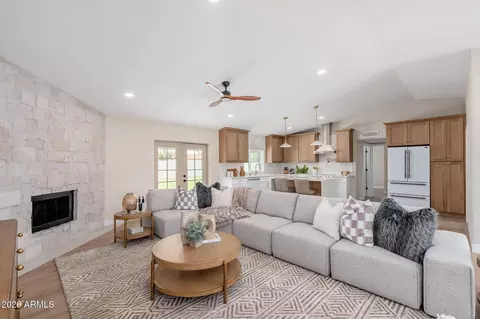 Living - 417 E Marconi Ave, Phoenix, AZ 85022 photo 1 of 2