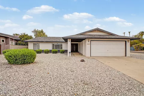 2801 E North Ln, Phoenix, AZ 85028 photo 2