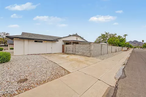 2801 E North Ln, Phoenix, AZ 85028 photo 5