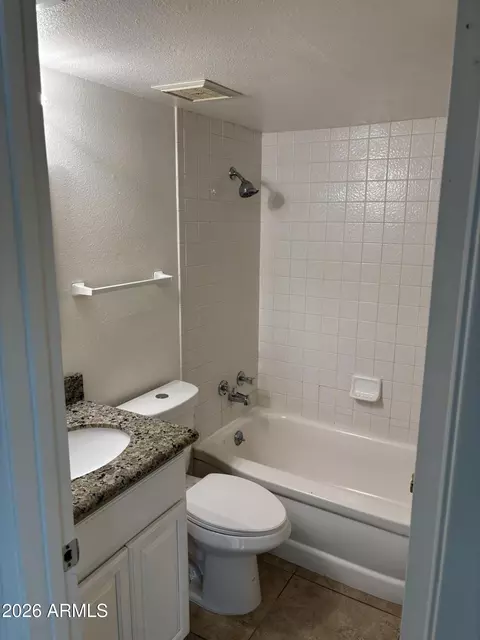 Bath - 4111 E Camelback Rd #17, Phoenix, AZ 85018 photo 2 of 3