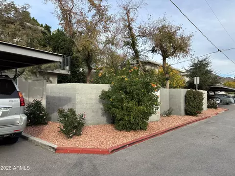 Exterior - 4111 E Camelback Rd #17, Phoenix, AZ 85018 photo 2 of 4