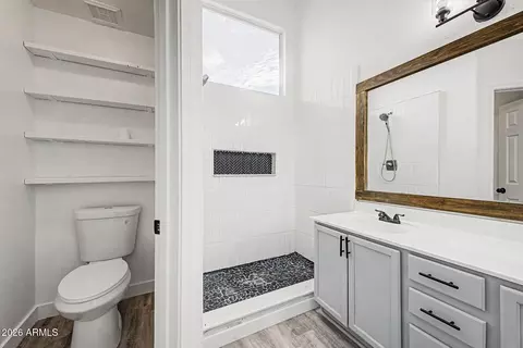 Bath - 5823 E Hopi Cir, Mesa, AZ 85206 photo 2 of 3
