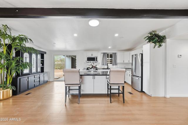 12721 W Greenway Rd #11, El Mirage, AZ 85335