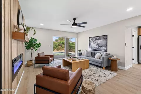 Living - 1709 E Frier Dr, Phoenix, AZ 85020 photo 3 of 4
