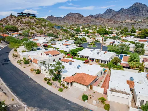 View/Area - 1709 E Frier Dr, Phoenix, AZ 85020 photo 3 of 4