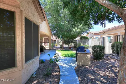 Exterior - 4058 E Rakestraw Ln, Gilbert, AZ 85298 photo 3 of 16