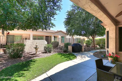 Exterior - 4058 E Rakestraw Ln, Gilbert, AZ 85298 photo 8 of 16
