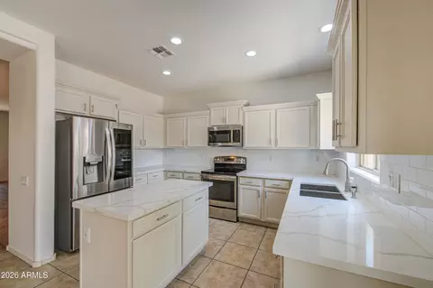 42930 W Kendra Way, Maricopa, AZ 85138