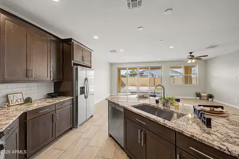 Kitchen - 2250 E Citadel Dr, Gilbert, AZ 85298 photo 4 of 4