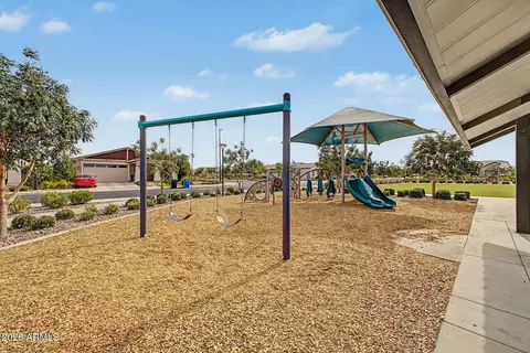 View/Area - 2250 E Citadel Dr, Gilbert, AZ 85298 photo 2 of 13