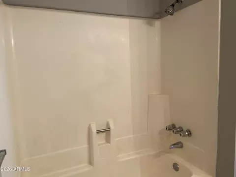 Bath - 2693 E Oakleaf Dr, Tempe, AZ 85288 photo 4 of 4
