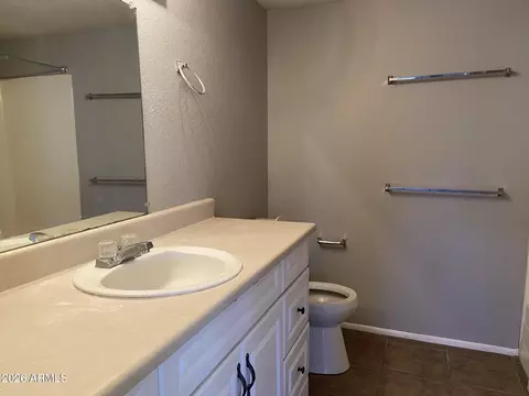 Bath - 2693 E Oakleaf Dr, Tempe, AZ 85288 photo 1 of 4