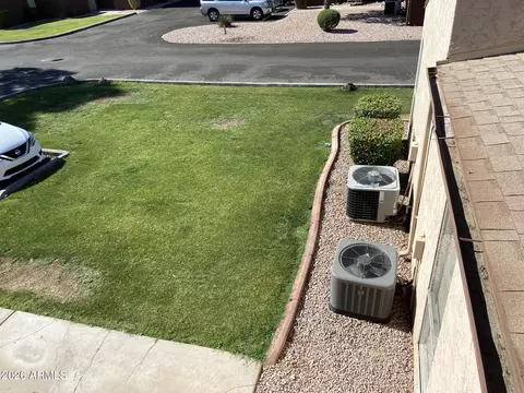Exterior - 2693 E Oakleaf Dr, Tempe, AZ 85288 photo 4 of 7