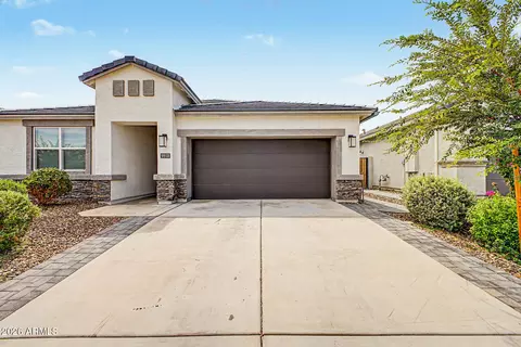 Exterior - 9918 S Holandes Dr, Apache Junction, AZ 85120 photo 2 of 10