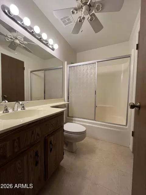 Bath - 925 E Lodge Dr, Tempe, AZ 85283 photo 1 of 1
