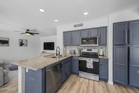 2224 E Morrow Dr, Phoenix, AZ 85024 photo 11