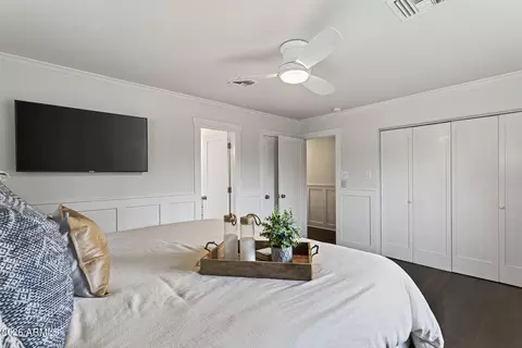 Bedroom - 4231 E Weldon Ave, Phoenix, AZ 85018 photo 2 of 2
