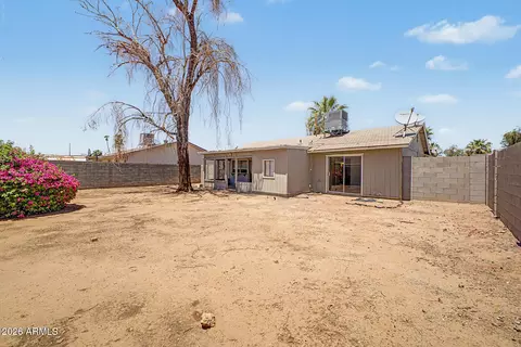 Exterior - 4107 E Nancy Ln, Phoenix, AZ 85042 photo 7 of 9