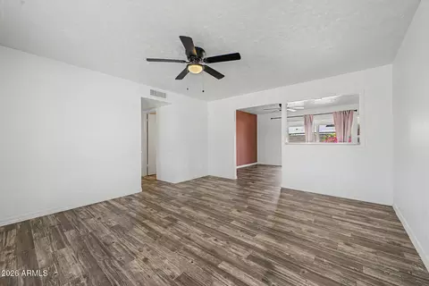 Living - 4107 E Nancy Ln, Phoenix, AZ 85042 photo 3 of 3