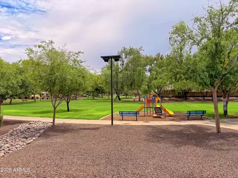 Exterior - 2348 E Stottler Dr, Gilbert, AZ 85296 photo 7 of 10