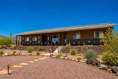 19080 E Indian Hills Dr, Black Canyon City, AZ 85324