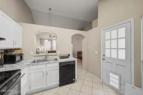 118 N Heritage Dr, Gilbert, AZ 85234 photo 13