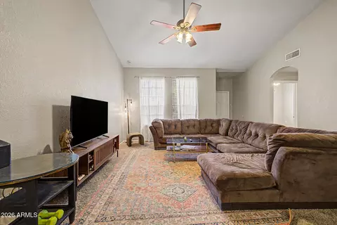 118 N Heritage Dr, Gilbert, AZ 85234 photo 9