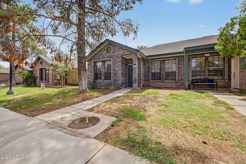 118 N Heritage Dr, Gilbert, AZ 85234 photo 3