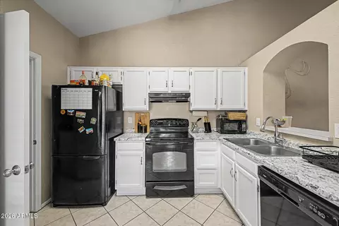 118 N Heritage Dr, Gilbert, AZ 85234 photo 14