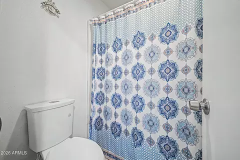 Bath - 10526 W Devonshire Ave, Phoenix, AZ 85037 photo 2 of 3