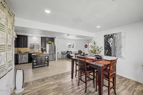 Dining - 10526 W Devonshire Ave, Phoenix, AZ 85037 photo 2 of 2