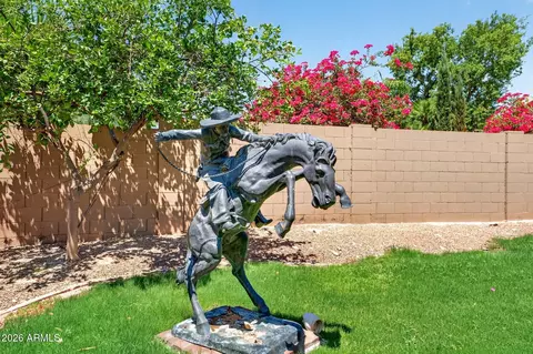 Exterior - 14206 S 12th Pl, Phoenix, AZ 85048 photo 9 of 10